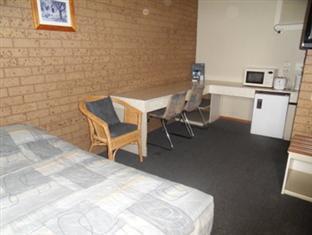 Country Motor 3*