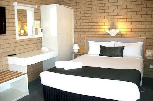 Country Motor Motel 3*