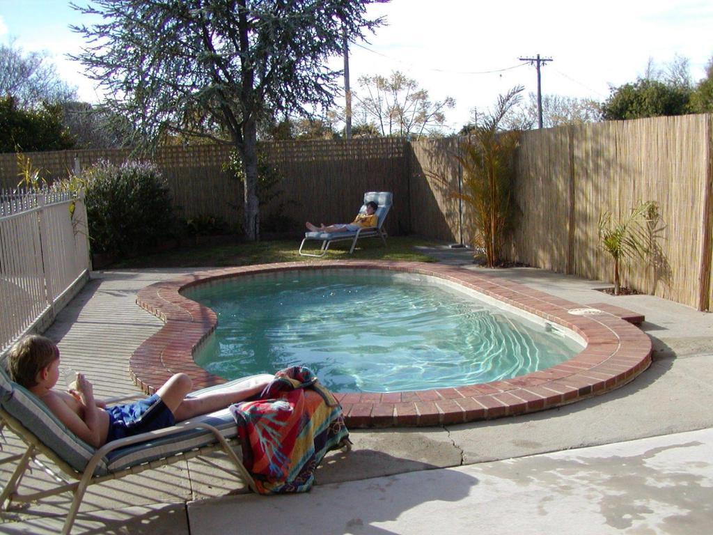 Country Motor Motel 3*