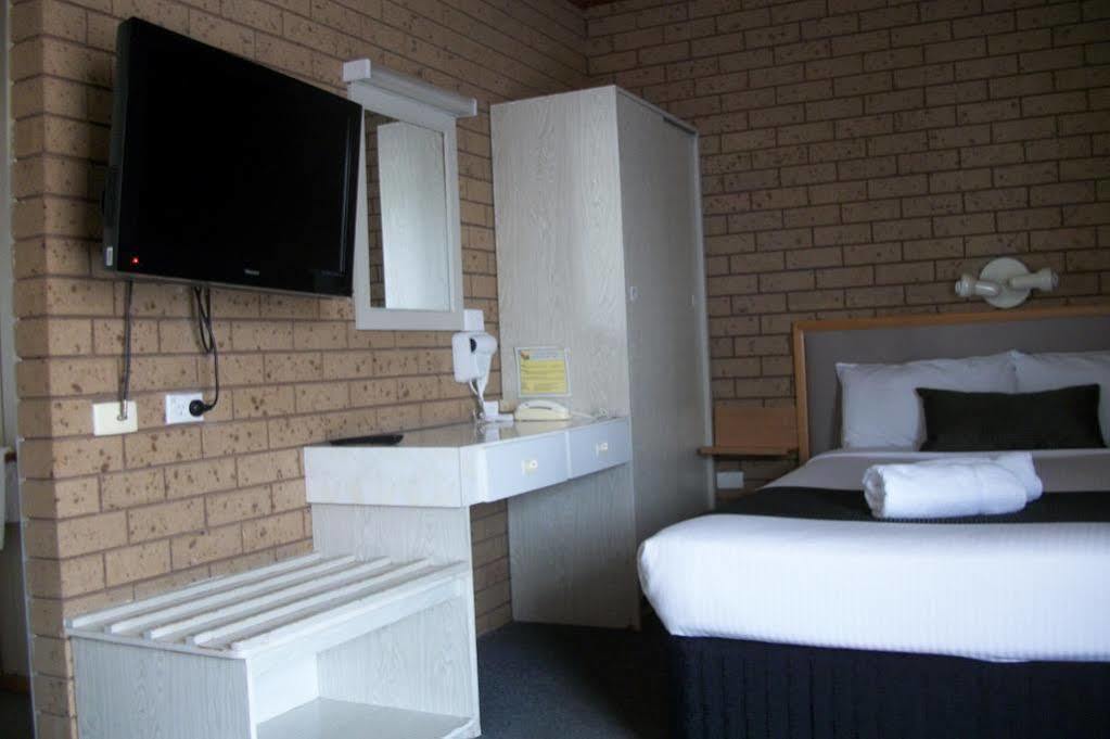 Country Motor Motel 3*